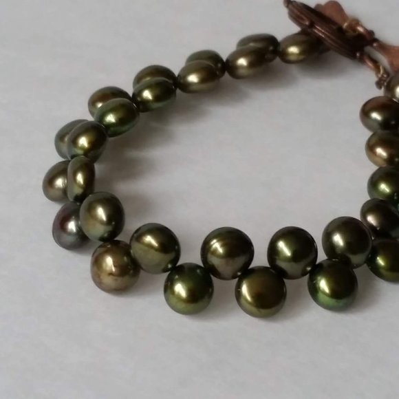 FINAL PRICE: 9" GENUINE Pearl Bracelet w/ Copper Toggle, Green - Picture 9 of 9